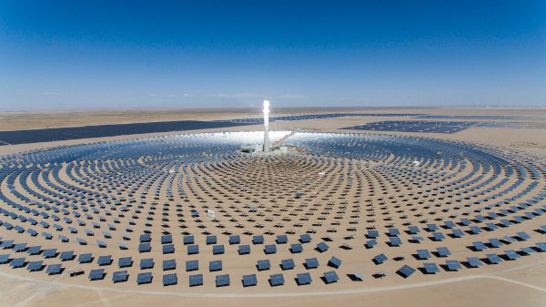 Abengoa reaches a new milestone in its first solar thermal project in ...